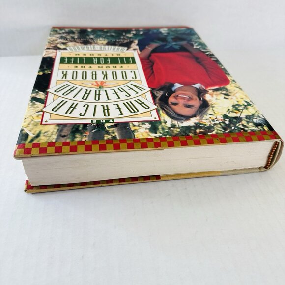 1990 American Vegetarian Cookbook Fit For Life Marilyn Diamond 422 pgs Hardcover - Picture 7 of 16